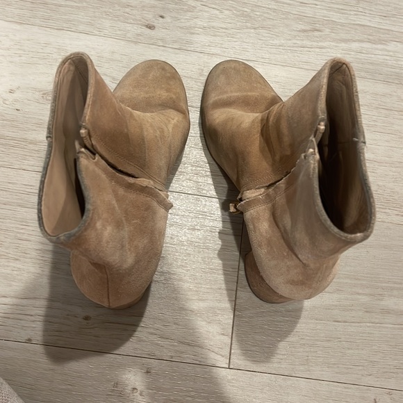 Tory Burch booties - Picture 2 of 4